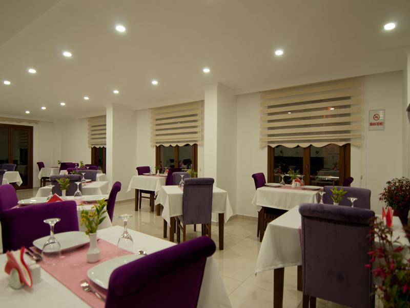 Defne Hotel อักวา ภายนอก รูปภาพ