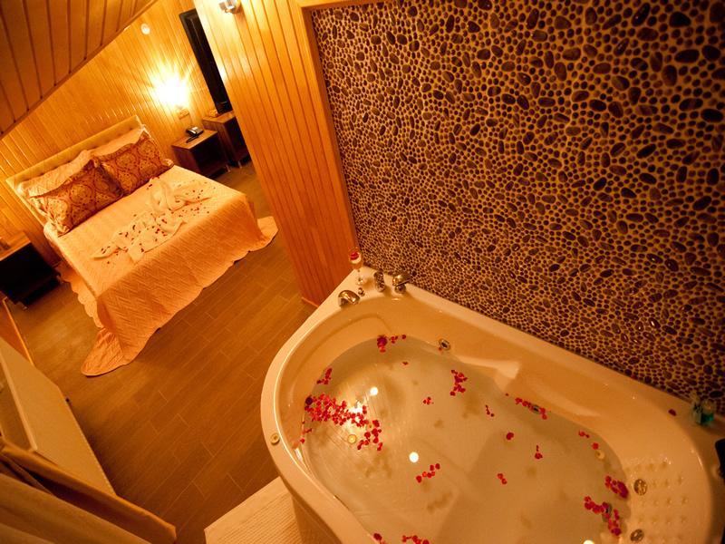Defne Hotel อักวา ภายนอก รูปภาพ