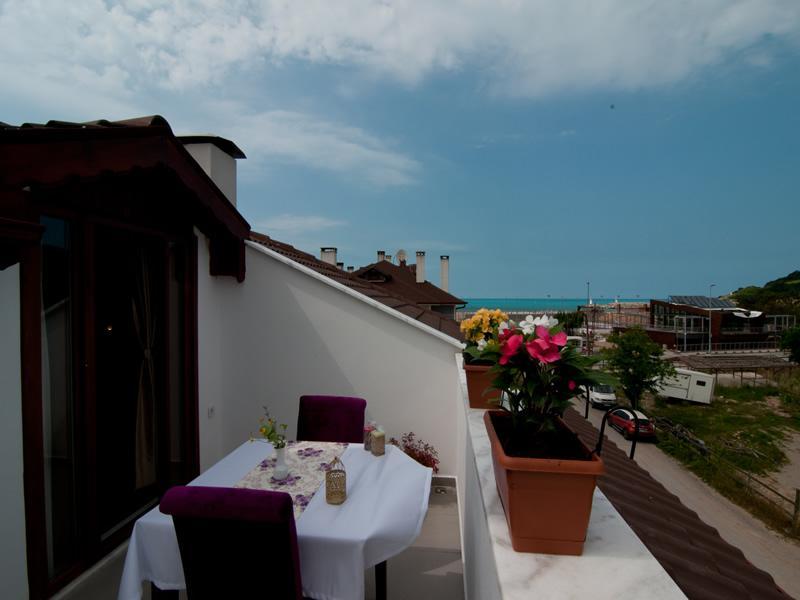 Defne Hotel อักวา ภายนอก รูปภาพ